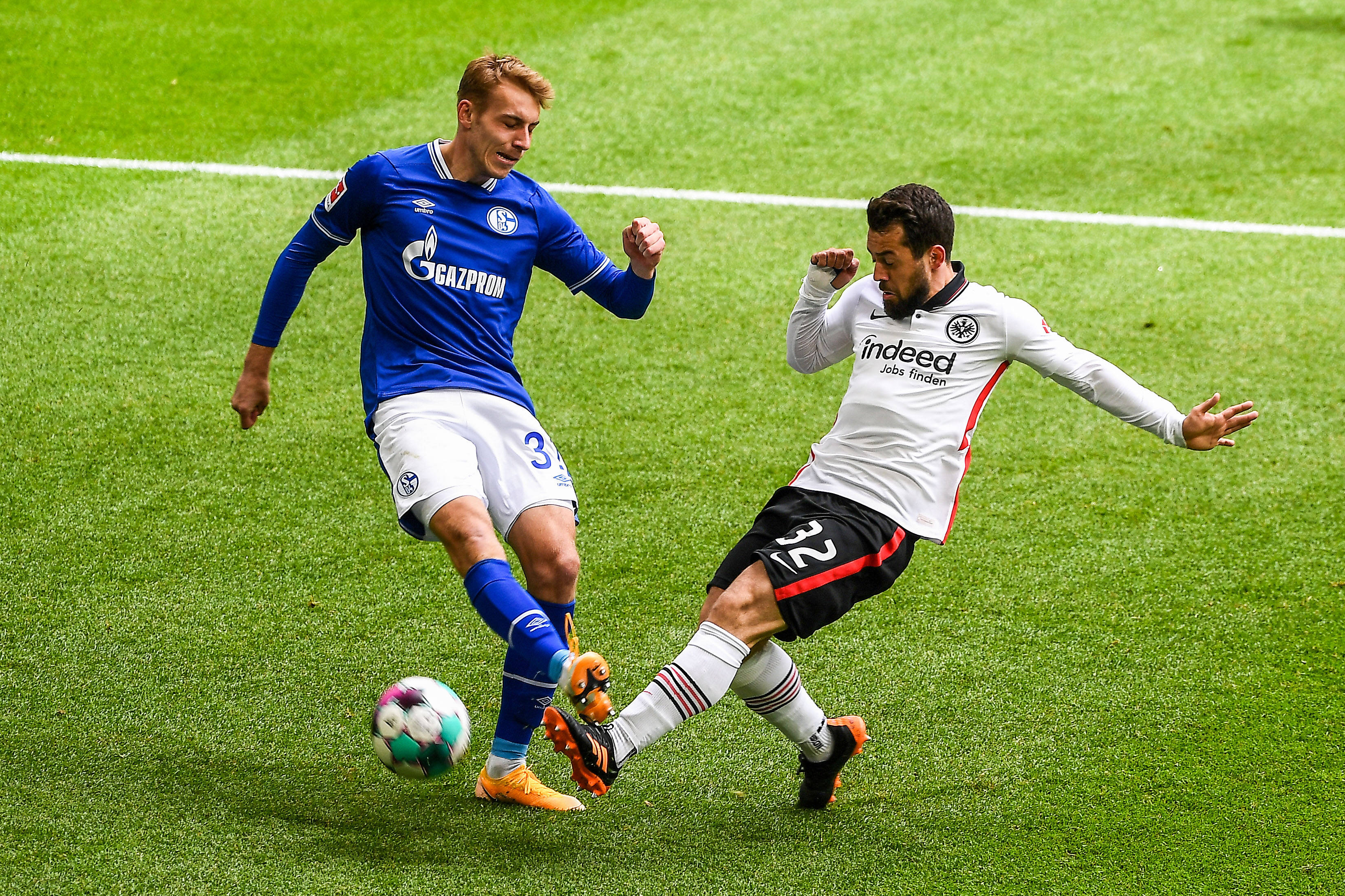 爱游戏官网-包含冲刺阶段突围战来临，尼斯围绕德甲止住颓势，更衣室稳定，细节决定成败的词条